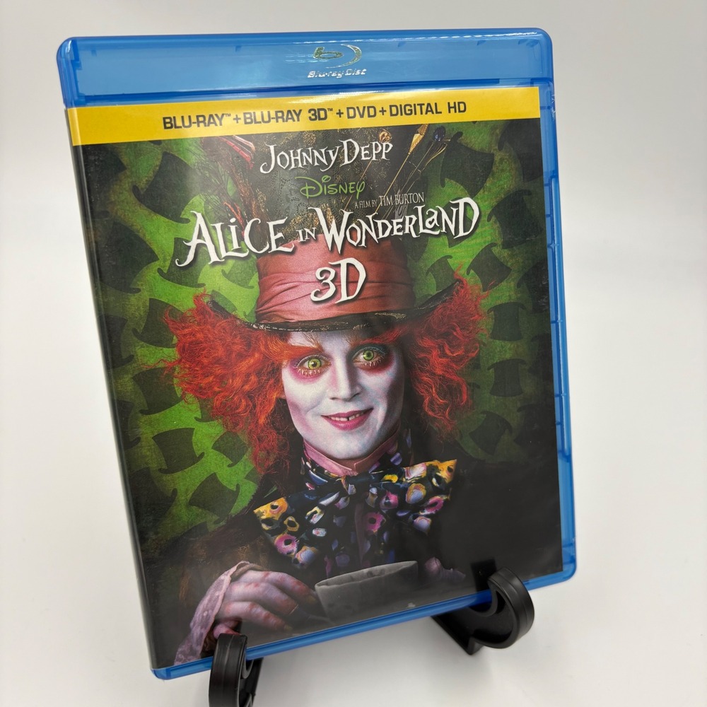 Disney Alice in Wonderland 3D Blu-ray DVD - Picture 1 of 8